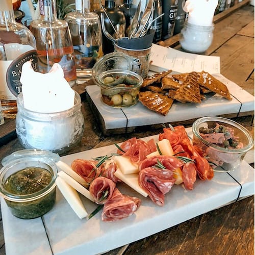 Ginsmagning og Tapas Two Socks København
